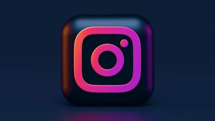 Instagram Hikayeler'de paylaşılan Spotify şarkıları artık uygulama içinde dinlenebilecek.
