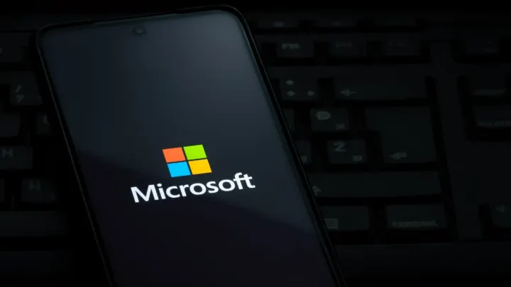 Microsoft, Nvidia çipleri için IREN ile 9,7 milyar dolarlık sözleşme imzaladı.