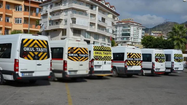 İstanbul’da okul servis ücretleri belli oldu: Yeni tarife açıklandı
