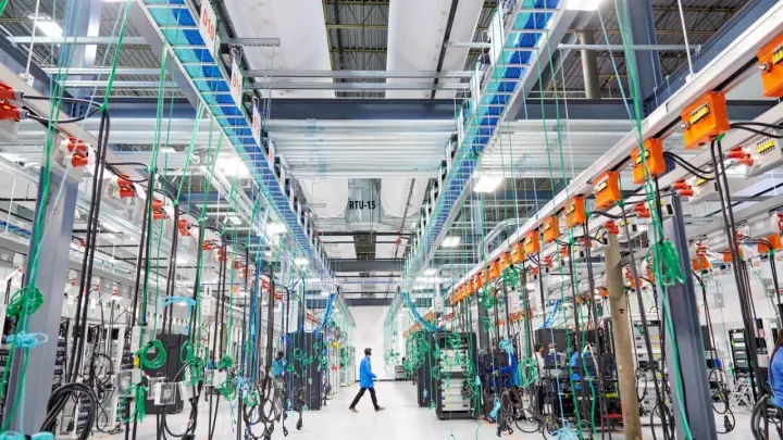 AMD, ZT Systems'ın sunucu üretim birimini 3 milyar dolara devralıyor.