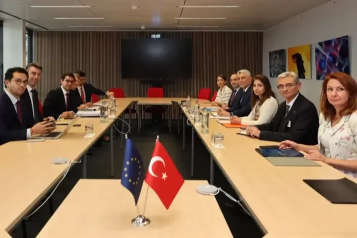 Bakan Bolat, AB Yetkilisi Sejourne ile Türkiye-AB İlişkilerini Görüştü.