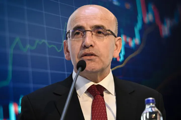 Bakan Şimşek'ten Fon Piyasası Açıklaması: Sistemik Risk Yok, Sorunlu Alan Karantina Altında