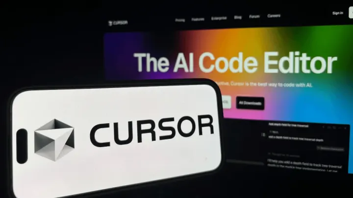 Cursor, 2.3 milyar dolar yatırım alarak 29.3 milyar dolar değerlemeye ulaştı.