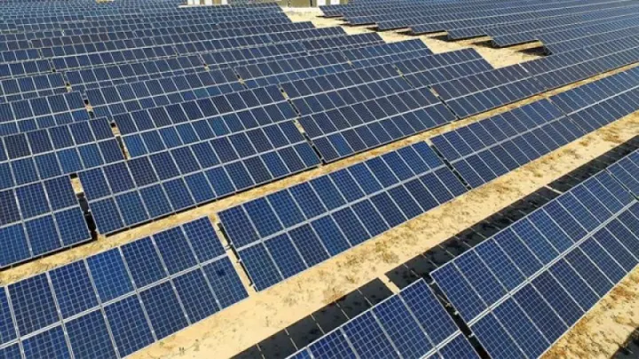 Türkiye’de Güneş Enerjisinde Yeni Rekor: Elektrik Üretimi Yılın Zirvesine Ulaştı