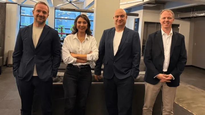 Enlighty AI, tüketici ve pazar verilerini yapay zeka destekli içgörülerle analiz eden platform, 4 milyon TL yatırım aldı.
