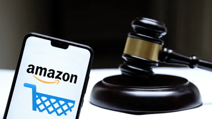 FTC, Amazon'u Prime aboneliklerinde kullanıcıları aldatmakla suçluyor.