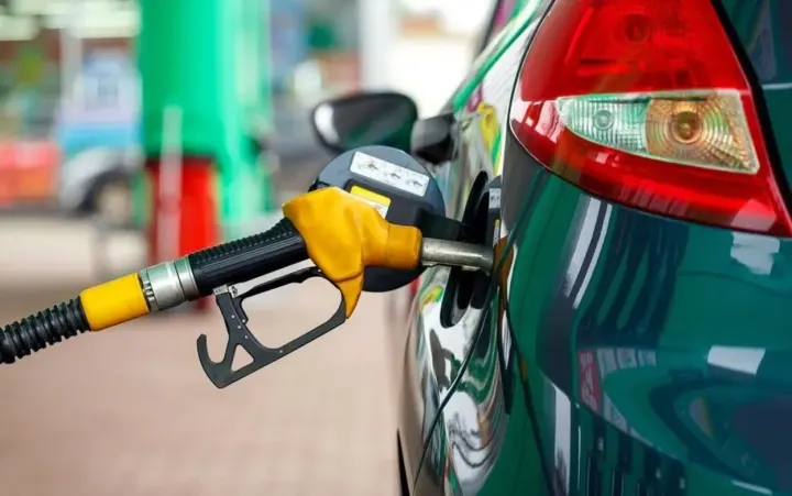 Akaryakıta Gece Yarısı Büyük Zam: Motorin 90 TL’yi Aştı