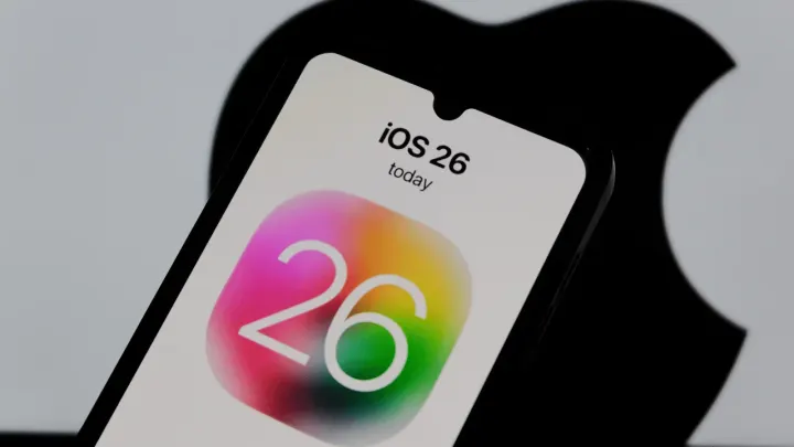 Apple, iOS 26 da dahil olmak üzere tüm işletim sistemlerinin güncellenmiş sürümlerini piyasaya sürdü.