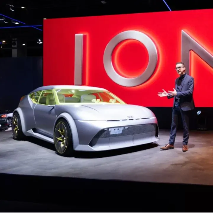 Hyundai, Türkiye’de Üreteceği Elektrikli Modelini Brüksel’de Tanıttı: IONIQ 3’ten İlk İpuçları