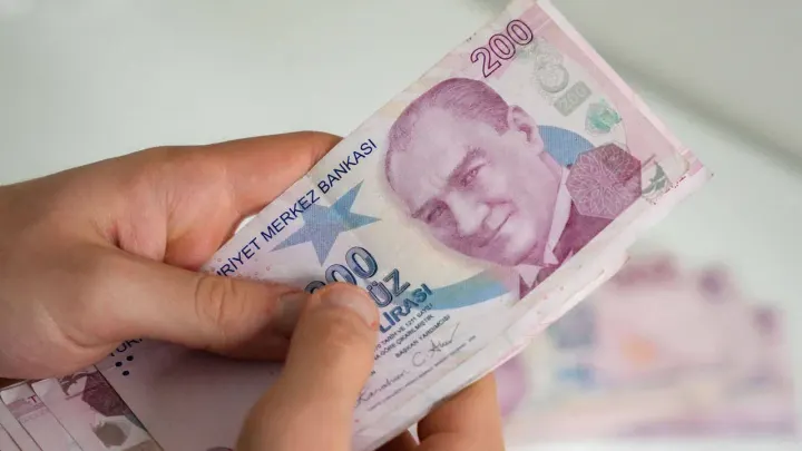Toplu Sözleşmede Rekor Zam! En Düşük Giydirilmiş İşçi Maaşı 153 Bin TL'ye Yükseldi