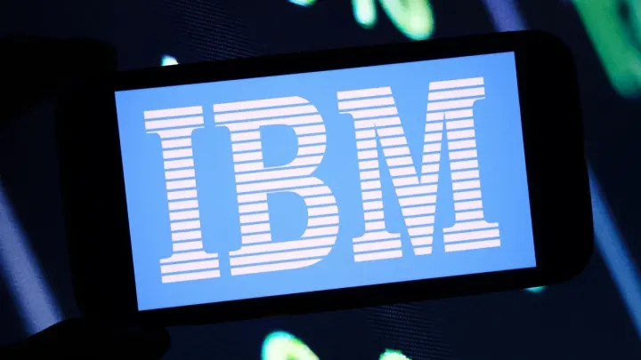 IBM, dünya genelinde 2.700 çalışanını işten çıkarıyor.