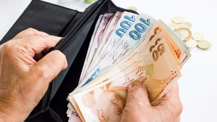 Emekliye Bayram İkramiyesi Müjdesi: Tarih ve Tutar Netleşti