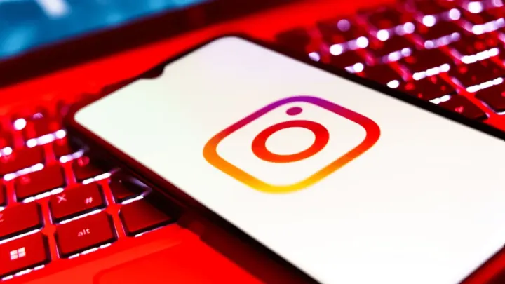 Instagram'da arkadaşlarınızla birlikte kişiselleştirilmiş bir Reels akışı oluşturmanızı sağlayan özellik: Blend'i yeniden yazabilirim: Instagram'da arkadaşlarınızla birlikte özelleştirilmiş bir Reels akışı oluşturmanızı sağlayan özellik: Karışım.