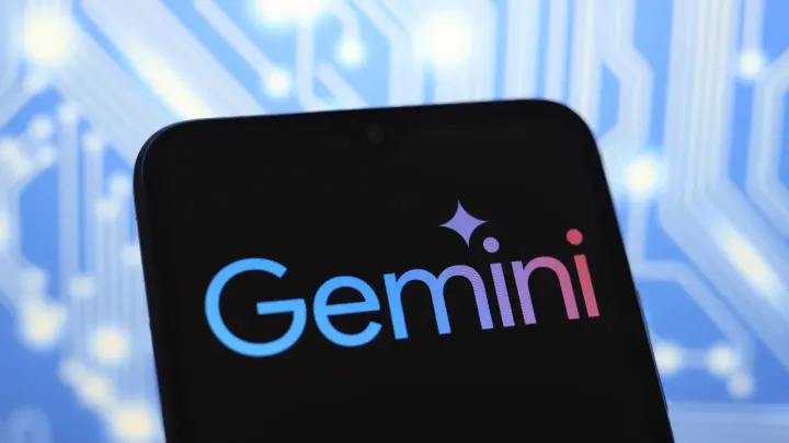 Gemini ve Whisk kullanıcıları artık metin ve görselleri bir araya getirerek video oluşturabilecekleri yeni Veo 2 özelliğine sahip oldu.