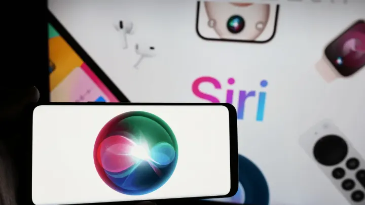OpenAI ve Anthropic, Siri'yi kurtarmak için iş birliği yapıyor.