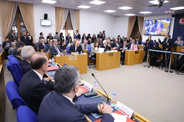 2026 Kamu Yatırım Programı Açıklandı: 13 Bin Projeye 1,9 Trilyon TL, Eğitim ve Sağlığa Büyük Pay