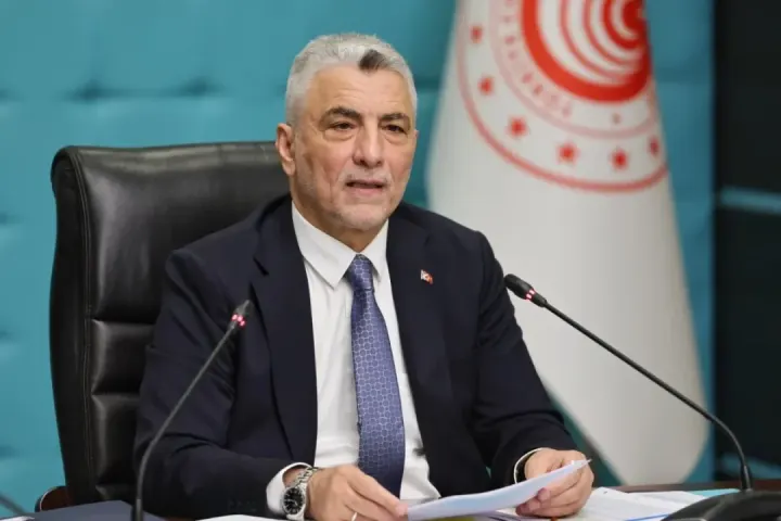 Bakan Bolat: İhracattaki Artış Cari Dengenin Güçlenmesine Katkı Sağlıyor