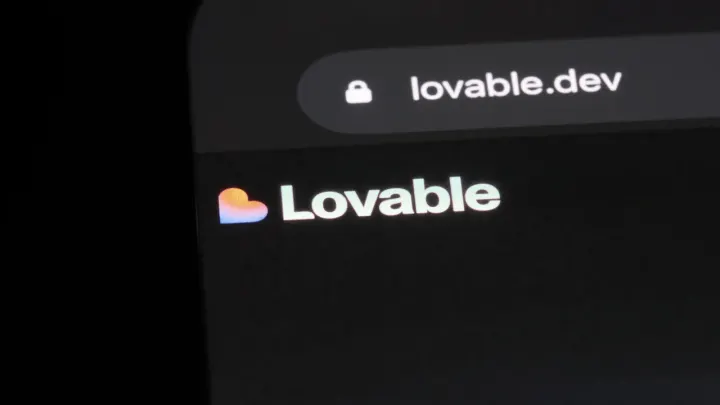 Lovable, yaklaşık 2 milyar dolar değerlemeye ulaşarak yatırım almaya hazırlanıyor.