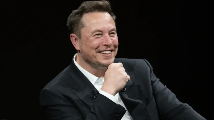 Elon Musk’tan Tarihi Rekor: Serveti 600 Milyar Dolar Barajını Aştı