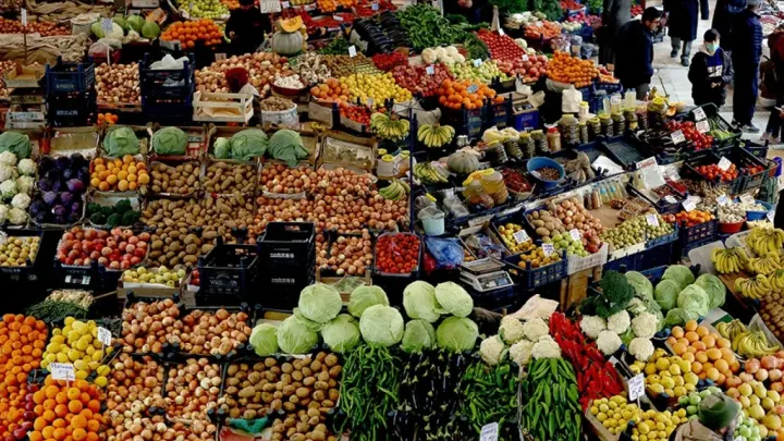 Ekonomistlerden Haziran Enflasyonu Tahmini: Yıllık Oranda Gerileme Bekleniyor