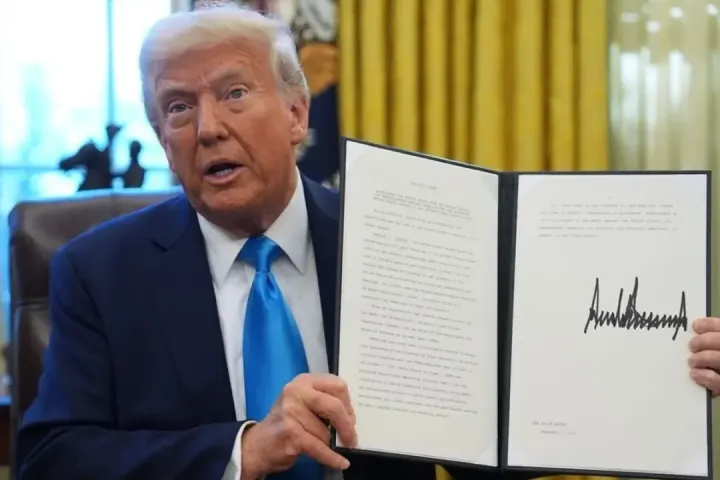 Trump’tan Küresel Gümrük Hamlesi: Yüzde 10’luk Vergi 24 Şubat’ta Başlıyor