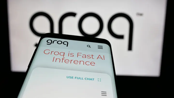 Groq, 6.9 milyar dolarlık değerlemeyle 750 milyon dolar yatırım aldı ve Nvidia'nın rakibi konumunda.