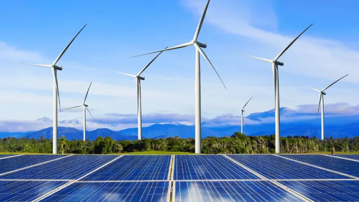 Türkiye’de Yenilenebilir Enerjide Rekor Seviye: Elektriğin Yüzde 65’i Temiz Kaynaklardan Üretildi