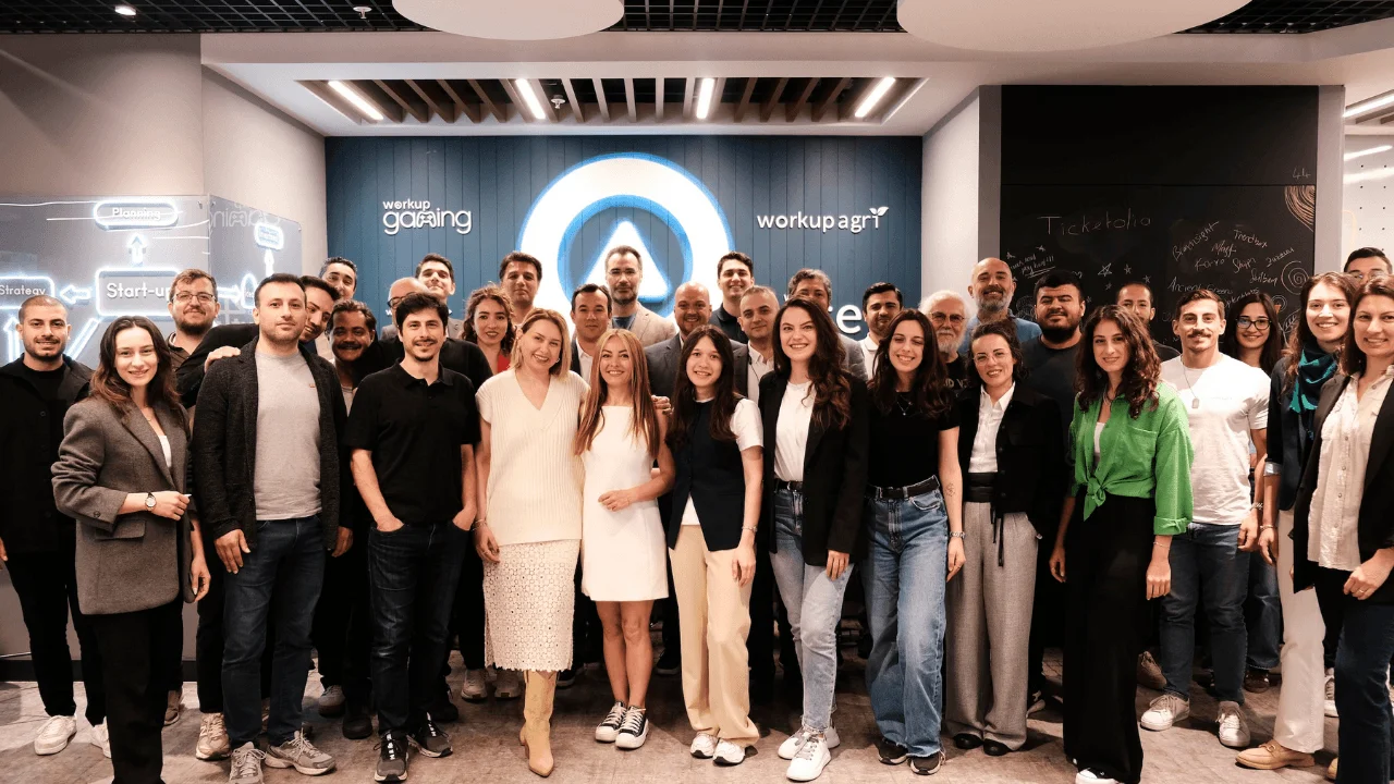 Workup Girişimcilik Programı'nın 13. dönemine 17 girişim seçildi.