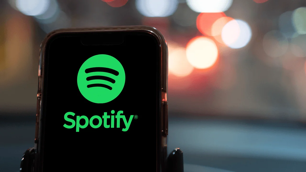 Spotify, iOS uygulamasında harici ödeme linkleri kullanarak abone sayısını artırdığını kabul etti.