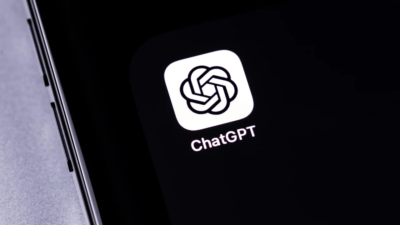 ChatGPT artık belgelerden bilgi çekiyor ve toplantıları kaydediyor.