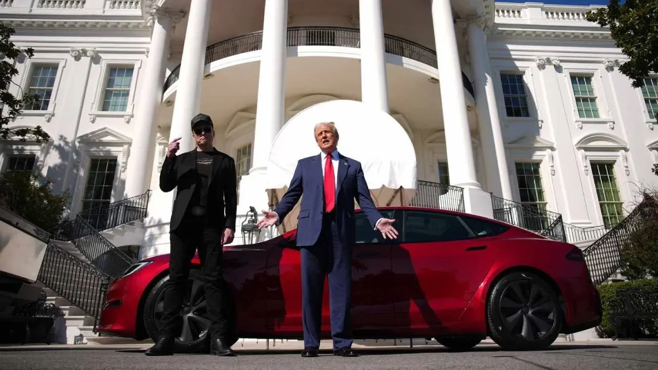 Trump ile Musk Arasındaki Gerilim Tırmanıyor: Tesla Satışa Çıkabilir