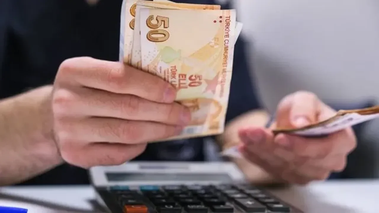 AK Parti, En Düşük Emekli Maaşı İçin Harekete Geçiyor