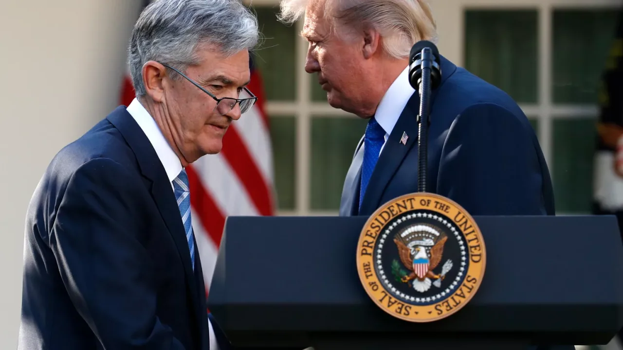 Trump’tan Fed Başkanı Powell’a Sert Eleştiriler: “Umarım Kongre Üzerine Gider”