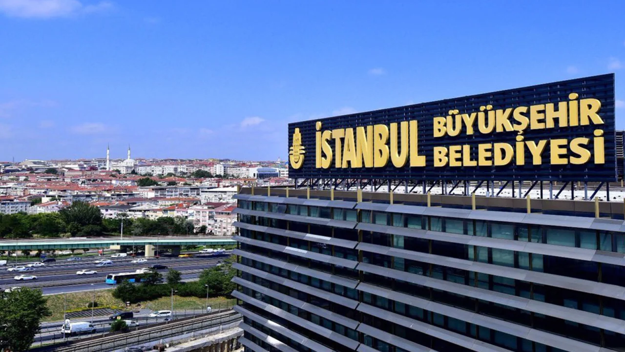 İBB’ye Yönelik Yeni Yolsuzluk Operasyonu: 14 Gözaltı, 4 Kişi Aranıyor