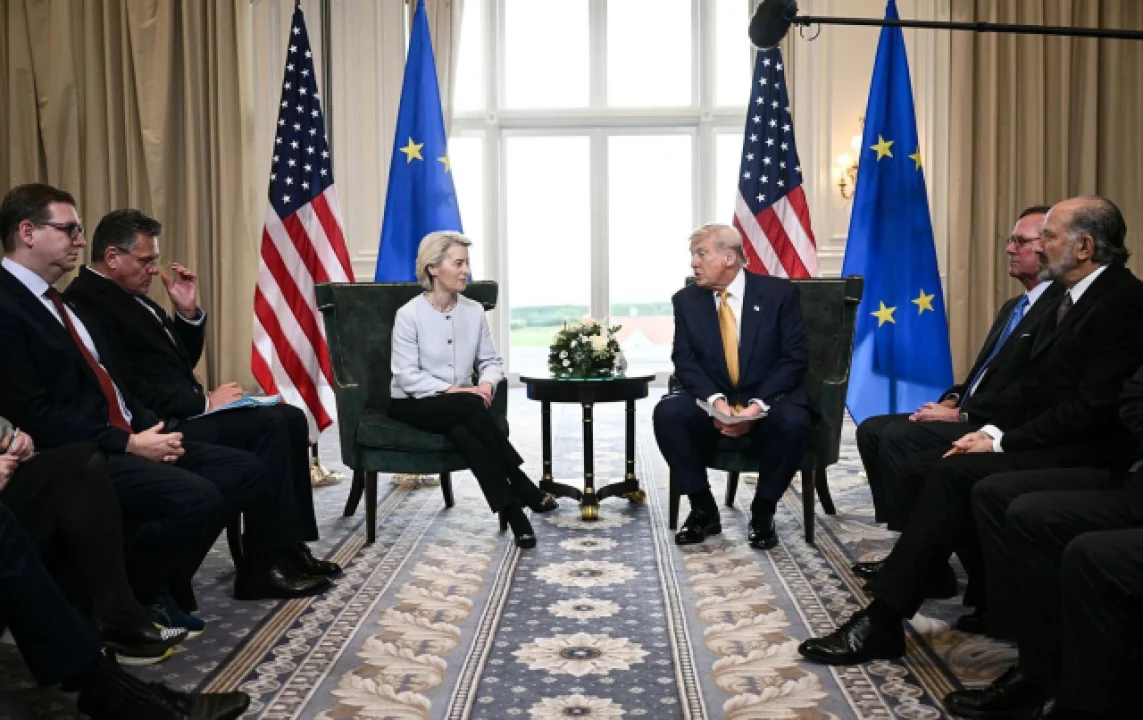 Trump, AB ile Gümrük Vergisi Anlaşmasını Duyurdu: Oran %15'e Düşürüldü
