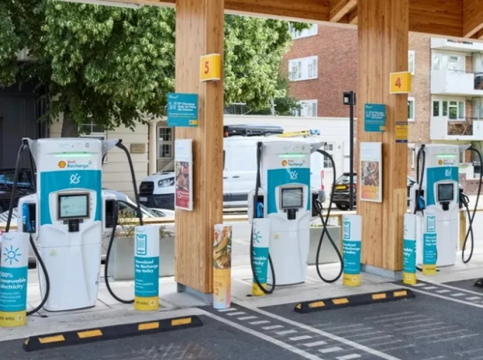Türkiye'de Elektrikli Araçlar: Sayı ve Şarj İstasyonu Kapasitesi Giderek Artıyor