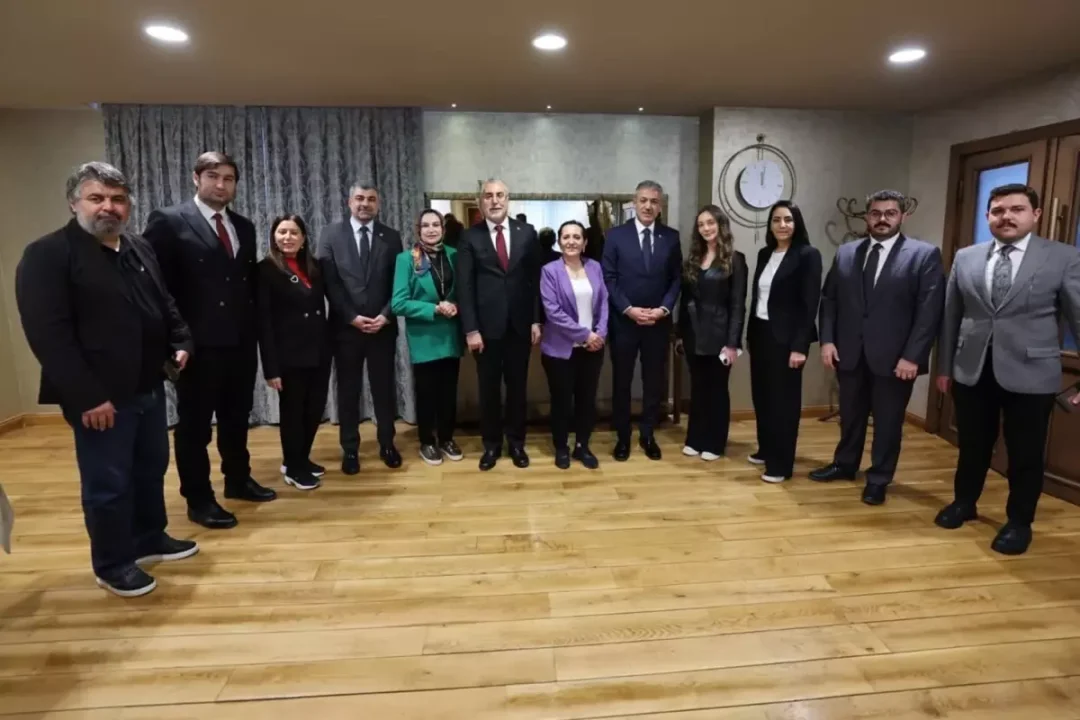 Bakan Işıkhan: “Asgari ücreti komisyon belirliyor, hükümet değil”
