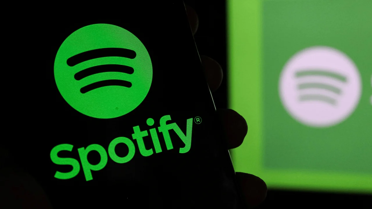 Spotify, kullanıcılara haftalık dinleme verilerini sunan 