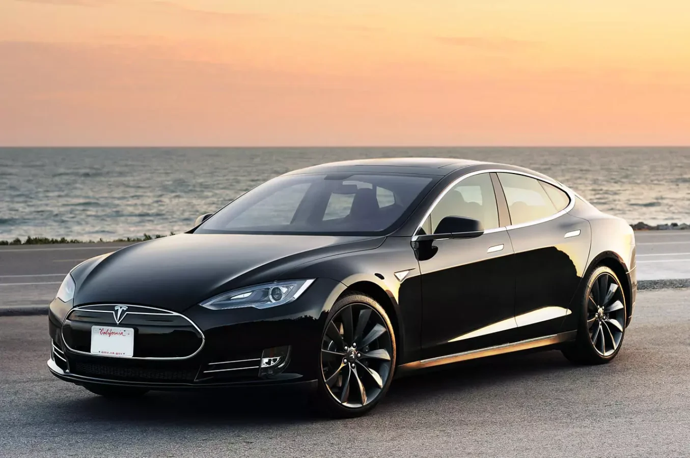 Tesla Fiyatları Yükseltirken, XPeng Düşürüyor: Elektrikli Araç Piyasasında Rekabet Kızışıyor
