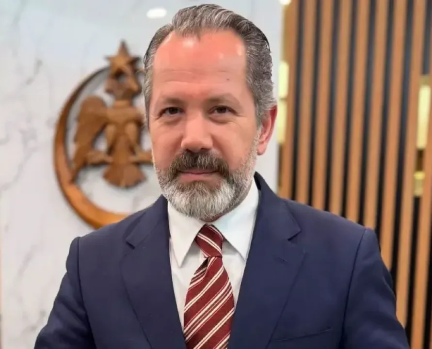 İslam Memiş’ten 2026 Altın Tahmini: Gram Altında 8 Bin TL Uyarısı