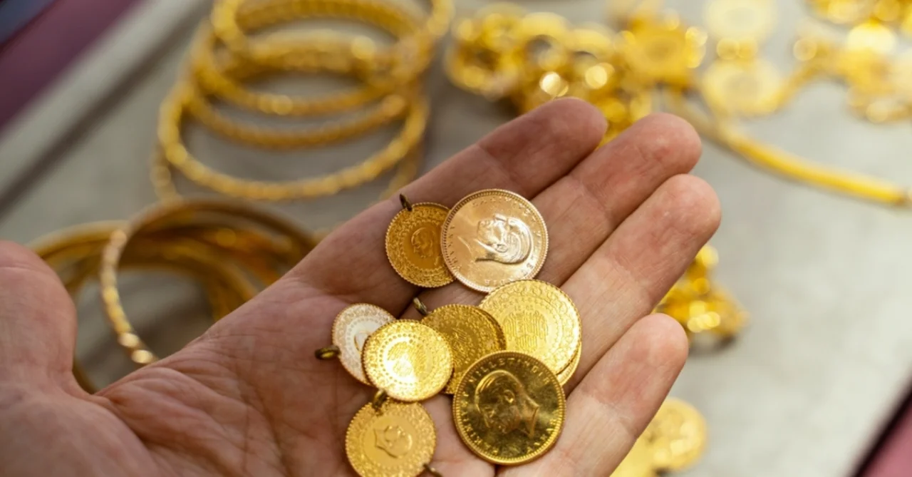 Gram Altın 7 Bin 100 TL Seviyesinde: Güvenli Liman Talebi Güçleniyor