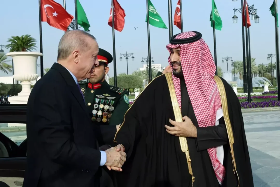 Türkiye ile Suudi Arabistan Arasında 2 Milyar Dolarlık Yenilenebilir Enerji Anlaşması