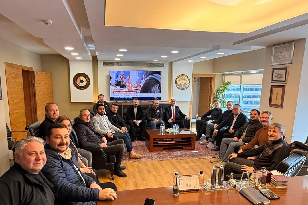 Sertaç Arhatır, Keşan Ticaret ve Sanayi Odası'na ziyarette bulundu.