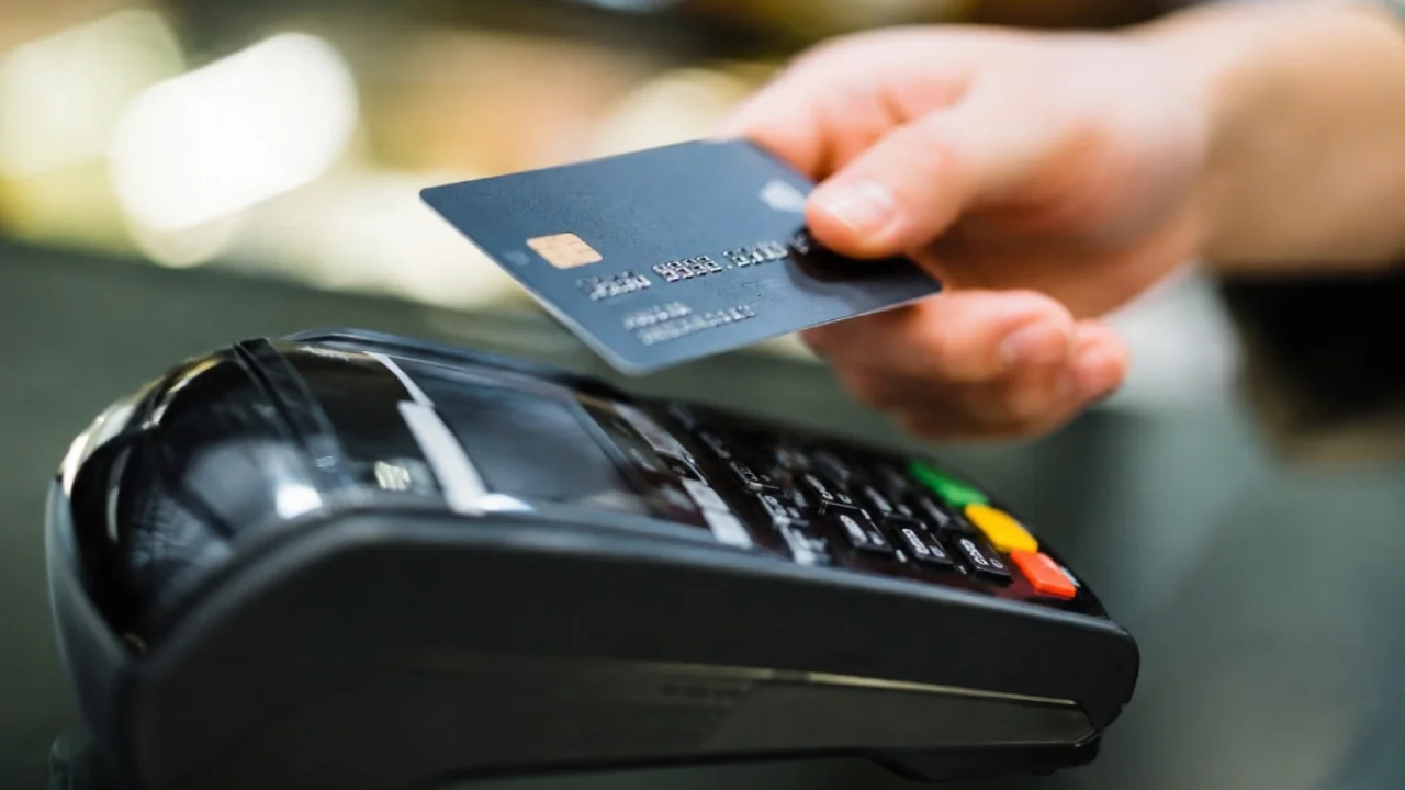 Kredi Kartı Kullananlar Dikkat: Bankalar Bu İşlemlerde Kartları Kısıtlayabilir